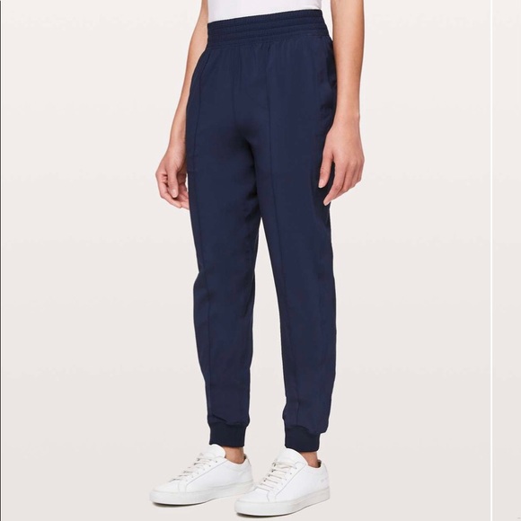 lululemon wanderer jogger